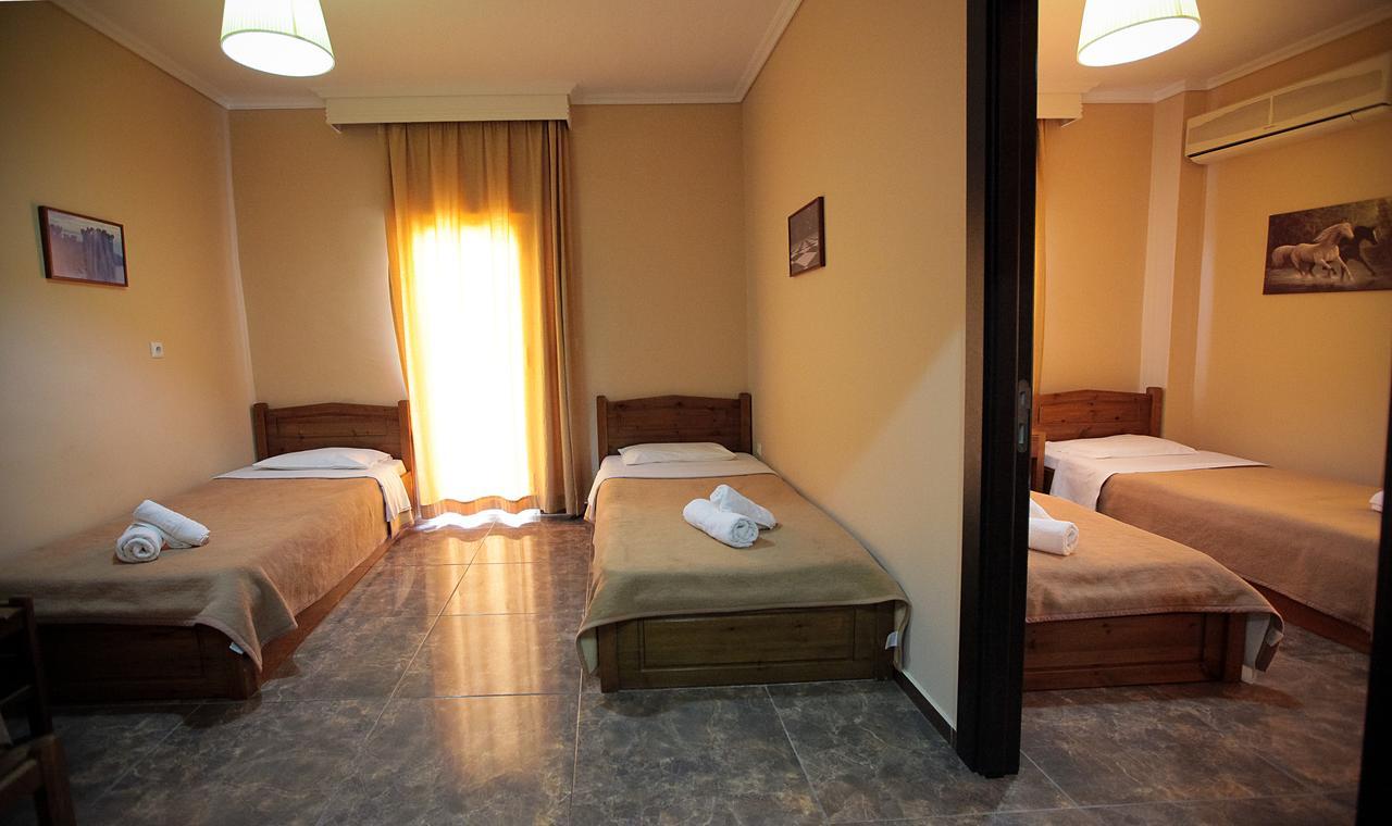 Hotel Epavli Nea Kallikrateia Exteriör bild