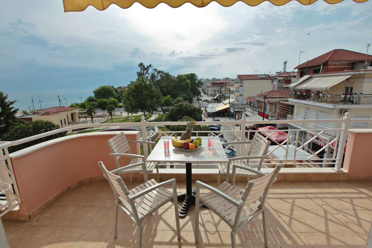 Hotel Epavli Nea Kallikrateia Exteriör bild