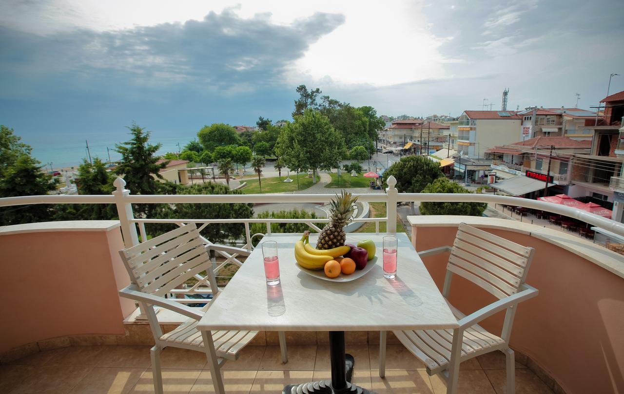 Hotel Epavli Nea Kallikrateia Exteriör bild