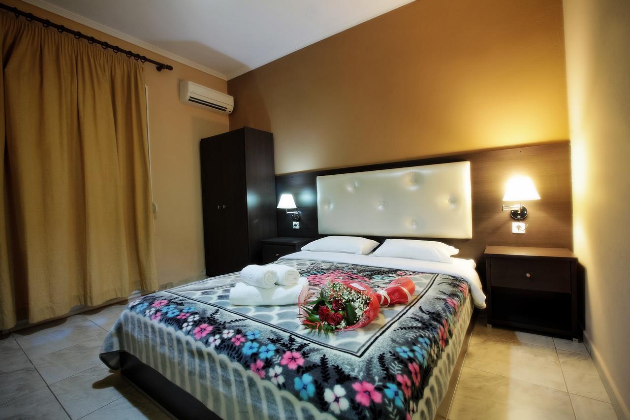 Hotel Epavli Nea Kallikrateia Exteriör bild
